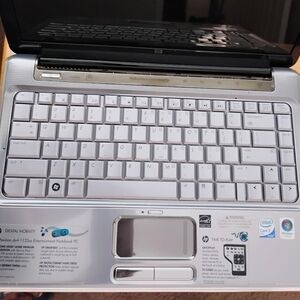 HP Pavilion dv4-1123us 14.1" Widescreen Notebook Computer With Intel Core™2 Duo